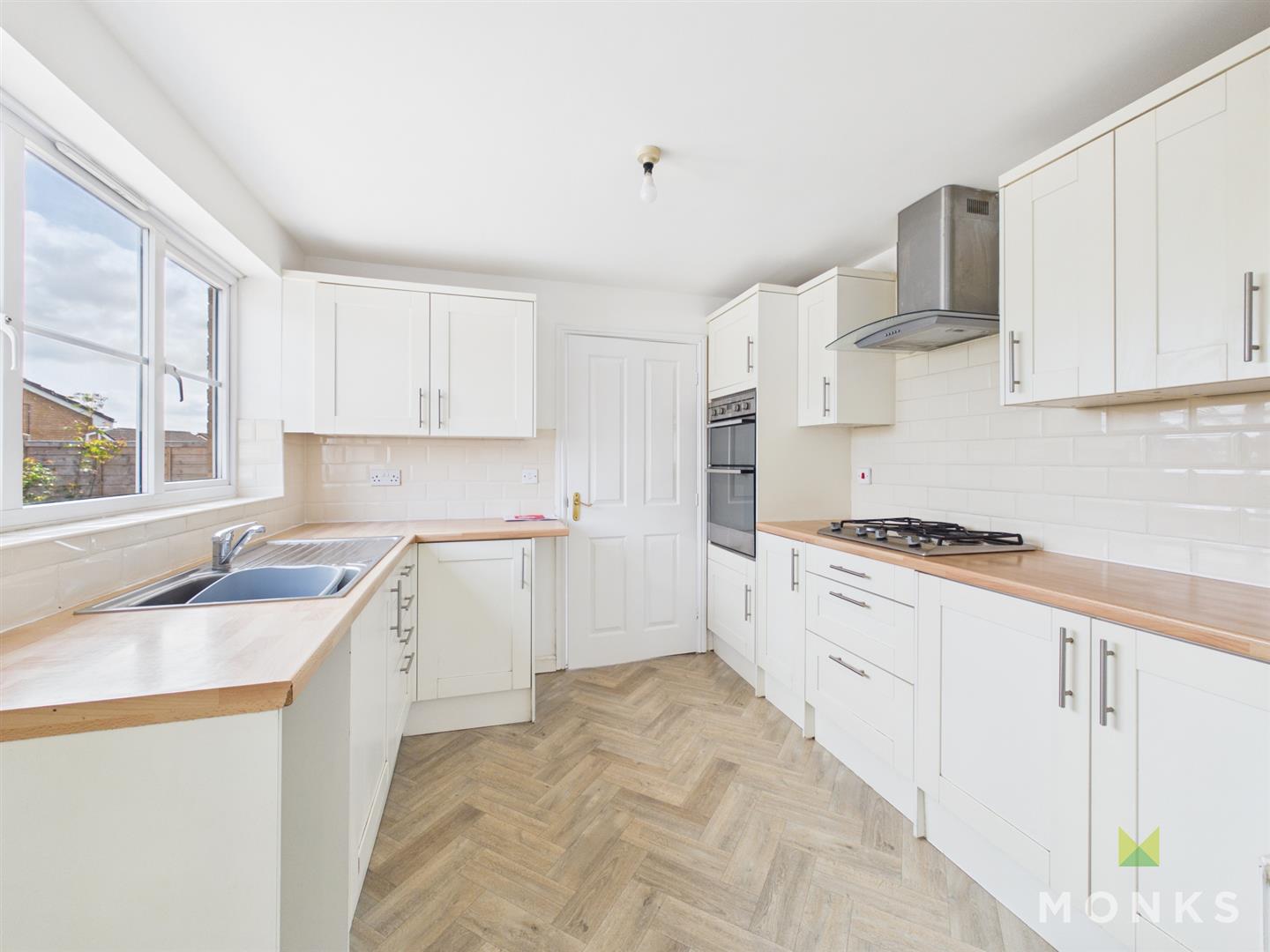 27 Sweeney Drive, Oswestry, SY10 9RH For Sale